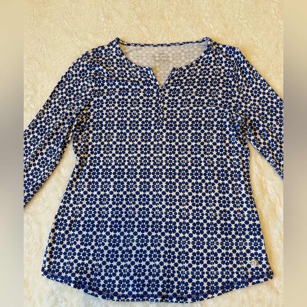 T by Talbots Womens Large Geometric UPF 50+ Long Sleeve Pullover Top Thumbholes